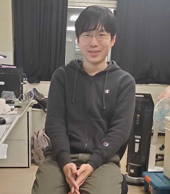 吉岡 知輝